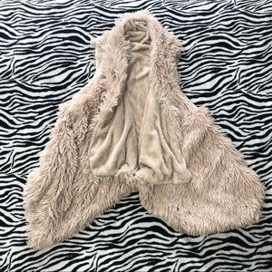 Kensie Faux Fur Vest